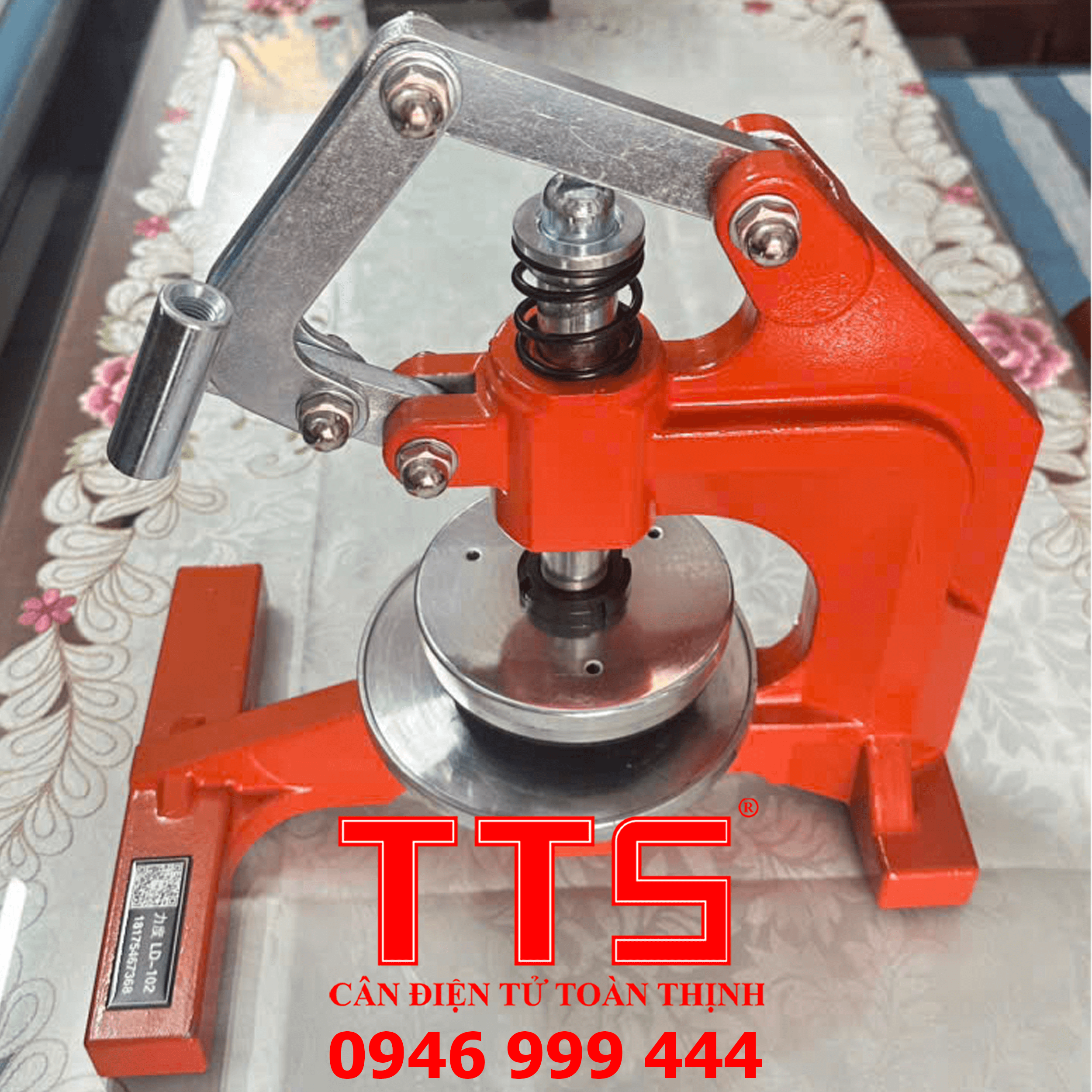 MÁY CẮT VẢI MẪU TRÒN TTS JAG-GSM